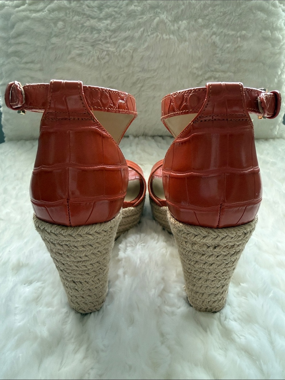 Michael Kors Fanning Wedge Embossed Croc PU Orange Spice /size 7 - Picture 7 of 10